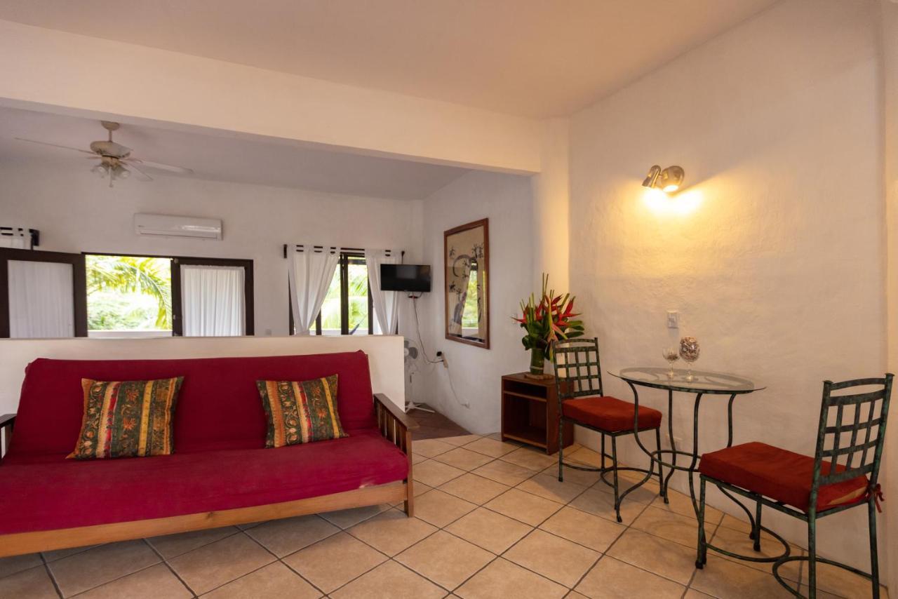 Condiminium Villas Mymosa Manuel Antonio Eksteriør billede