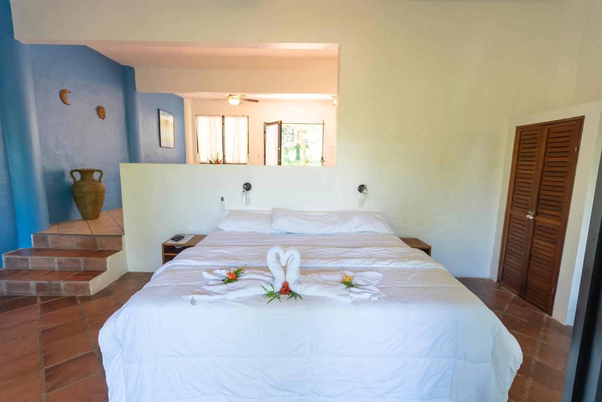 Condiminium Villas Mymosa Manuel Antonio Eksteriør billede